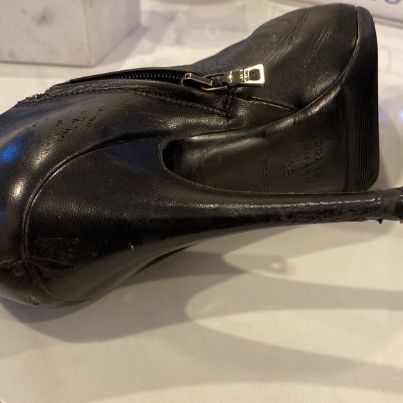 Prada boots - Picture 6 of 8